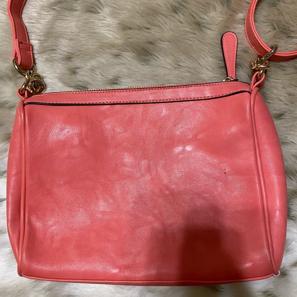 Charming Charlie Coral crossbody purse - Picture 5 of 9